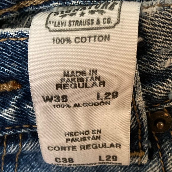 LEVI'S Men's Vintage Medium Wash Regular Jeans 38 - Picture 15 of 16